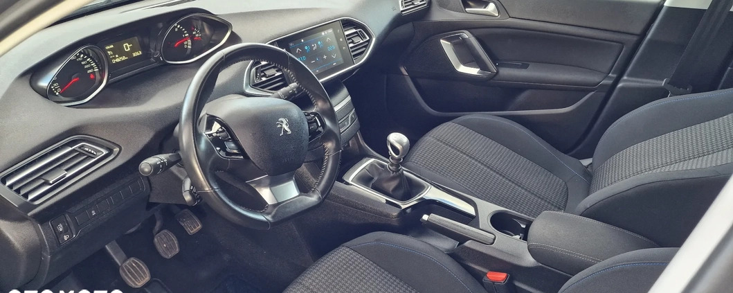 Peugeot 308 cena 52900 przebieg: 52500, rok produkcji 2019 z Poznań małe 106